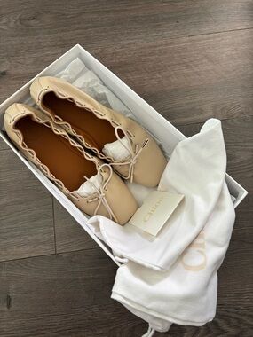 Chloé Oracia Off-White Leather Ballet Flats